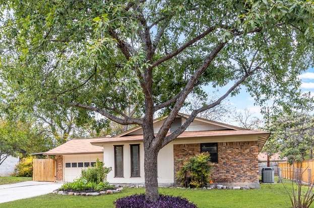 1015 Cerro Alto Dr San Antonio, TX 78213 photo 3