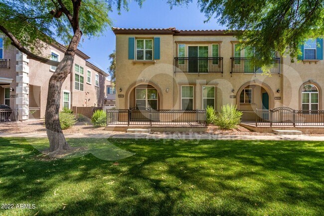 4714 E Waterman St Gilbert, AZ 85297 photo 2