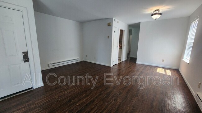 540 Burnett Ave S Renton, WA 98057 photo 3