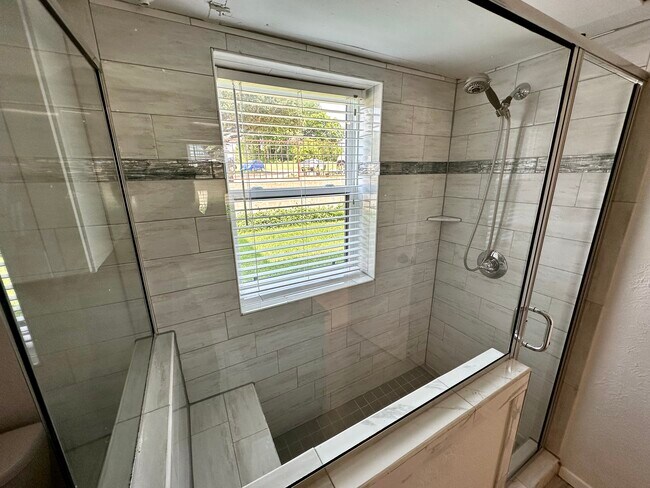 111 Henry Chandler Dr Rockwall, TX 75032 photo 5