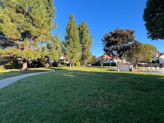 3070 Corte Trabuco Carlsbad, CA 92009 photo 4