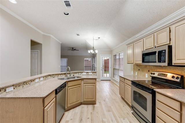 10522 Brandenberg Drive, Frisco, TX 75035 photo 4