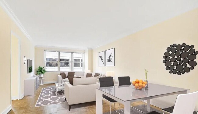 888 8th Ave New York, NY 10019 photo 2