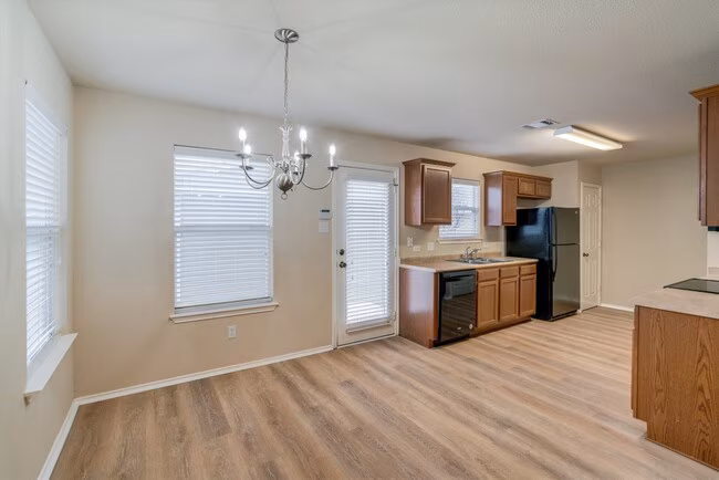1504 Big Thicket Dr Cedar Park, TX 78613 photo 3