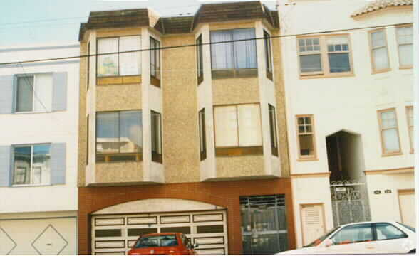 2737 Clement Street, San Francisco, CA 94121 photo 2