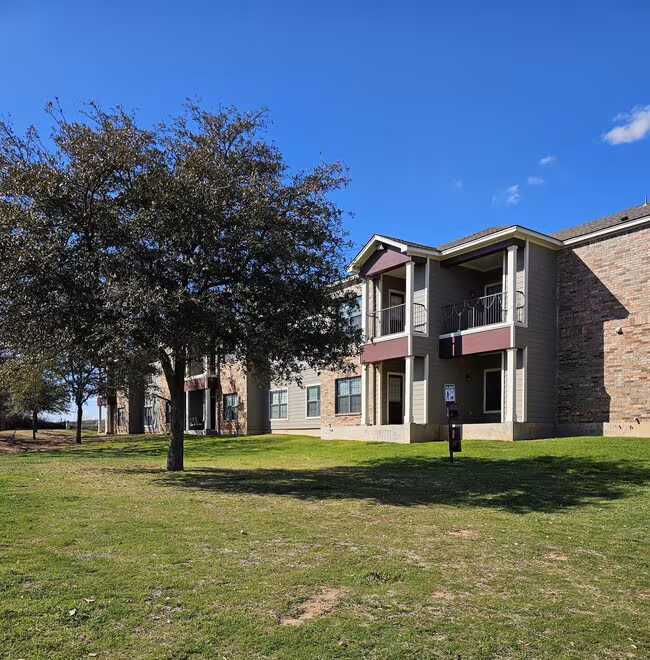 Crestview Place Apartments photo 3