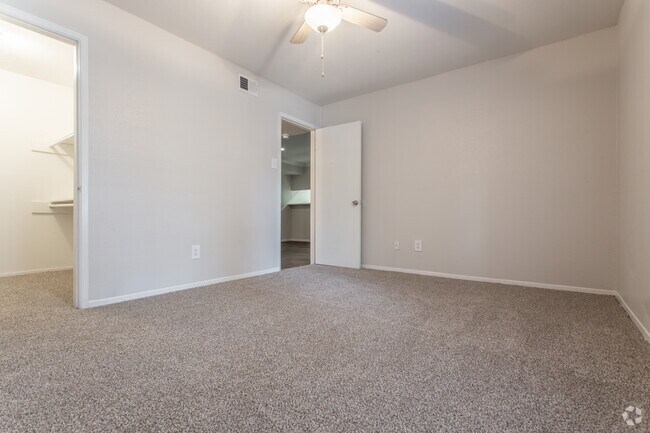 Serena Grove I Apartments photo 5