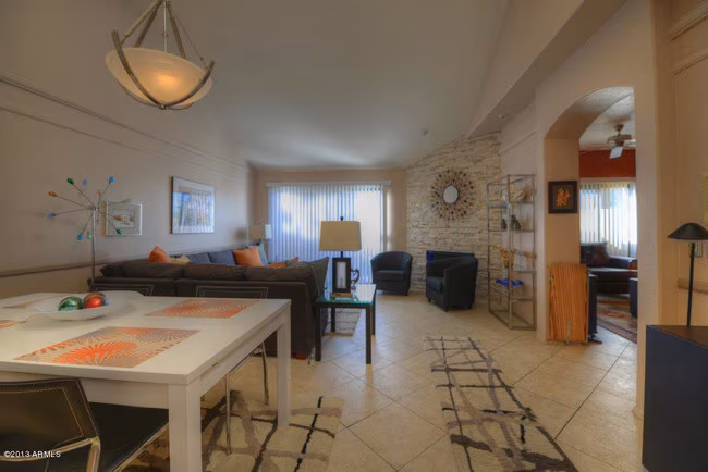 7893 E Joshua Tree Ln Scottsdale, AZ 85250 photo 2