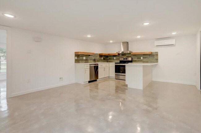 808 Oakhurst Street, Houston, TX 77023 photo 4