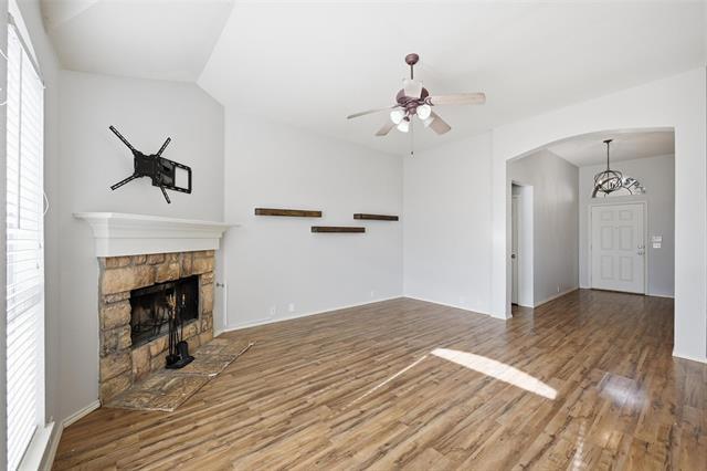 1020 Hay Stack Ct Little Elm, TX 75068 photo 3