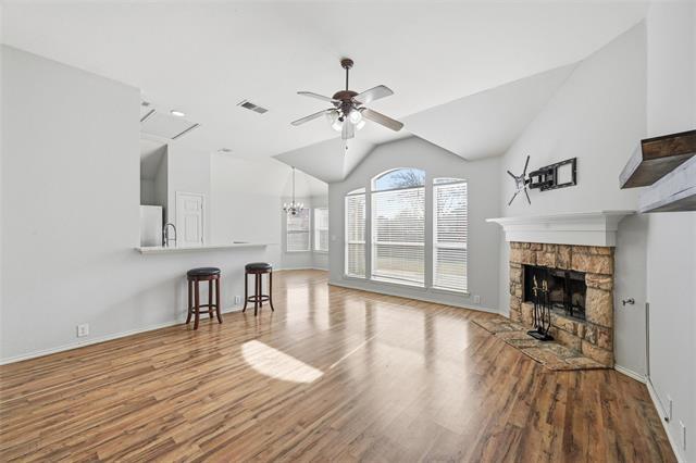 1020 Hay Stack Ct Little Elm, TX 75068 photo 2