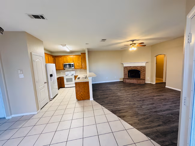 5705 Swords Drive, Fort Worth, TX 76137 photo 3