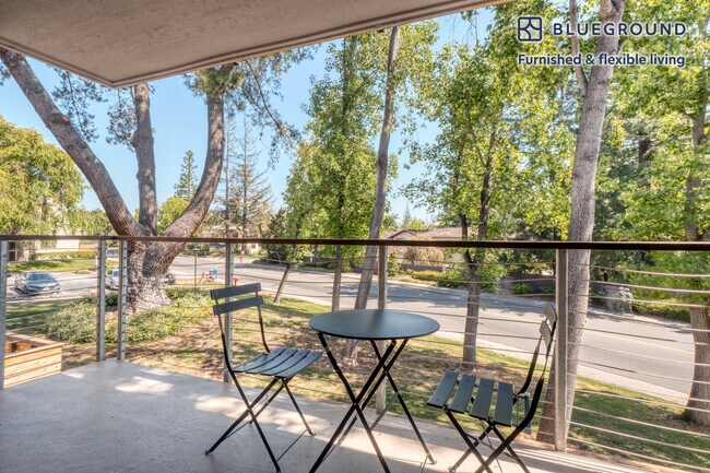350 Sharon Park Dr Menlo Park, CA 94025 photo 5