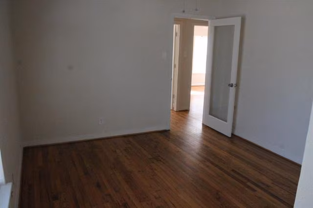 1109 Parkway Drive, Garland, TX 75040 photo 2