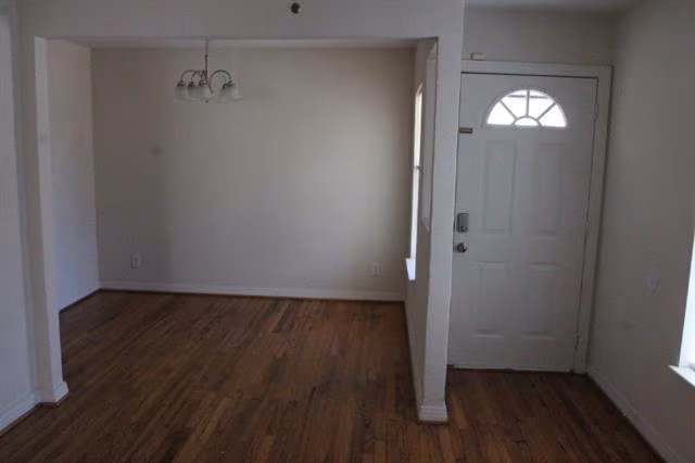 1109 Parkway Drive, Garland, TX 75040 photo 3