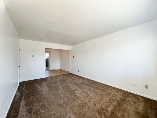 2186a-2192 Parrish Rd Napa, CA 94559 photo 5