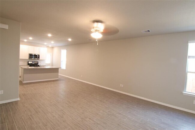 10718 Catclaw Court, Tomball, TX 77375 photo 5