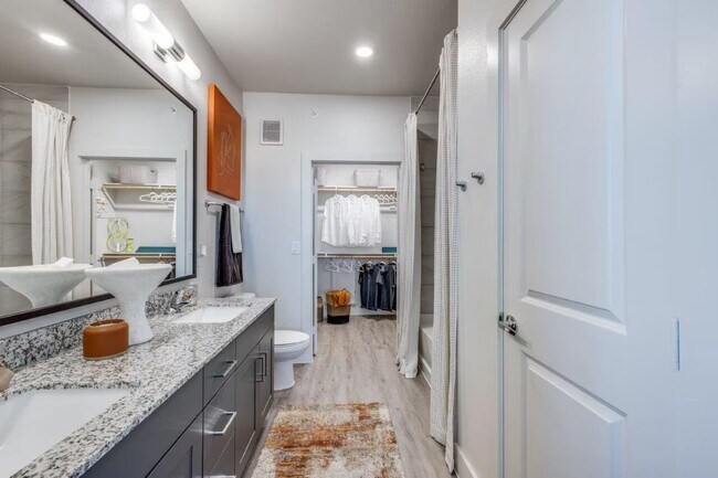 2738 South Shore Boulevard, League City, TX 77573 photo 2