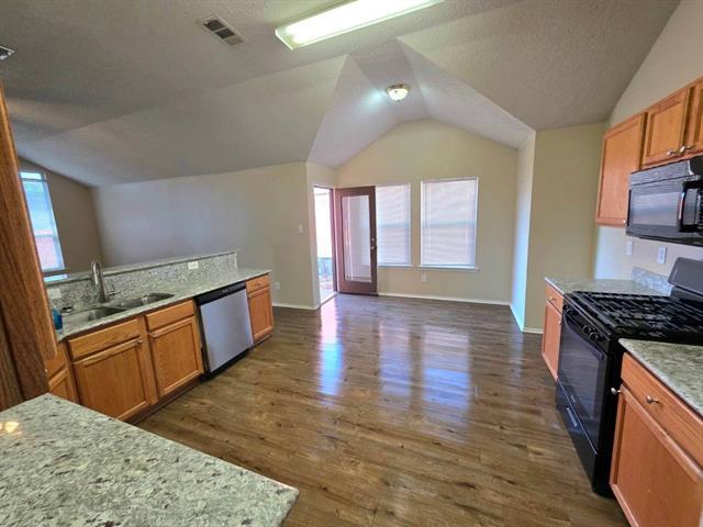 3333 Pecan Shadow Way Mesquite, TX 75181 photo 3