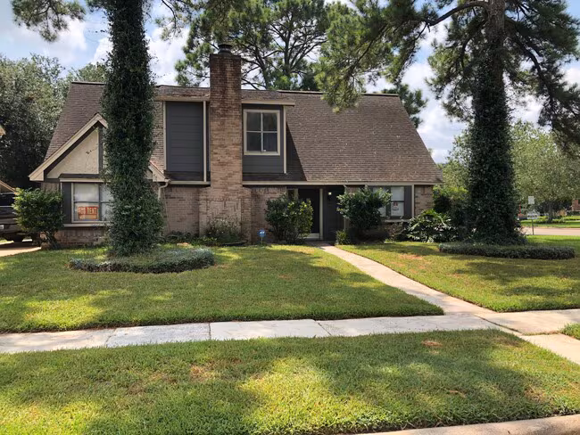 10019 Golden Sunshine Dr Houston, TX 77064 photo 2