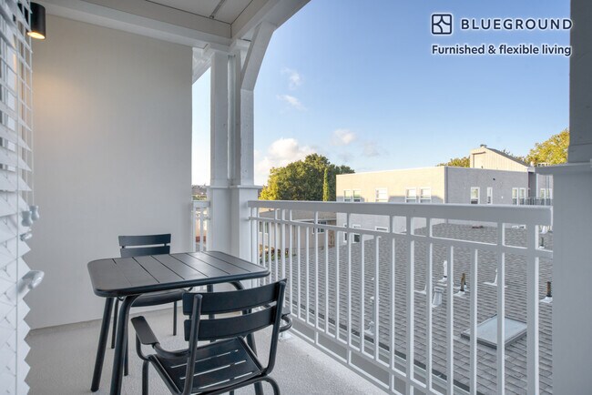 920 Bayswater Ave Burlingame, CA 94010 photo 5
