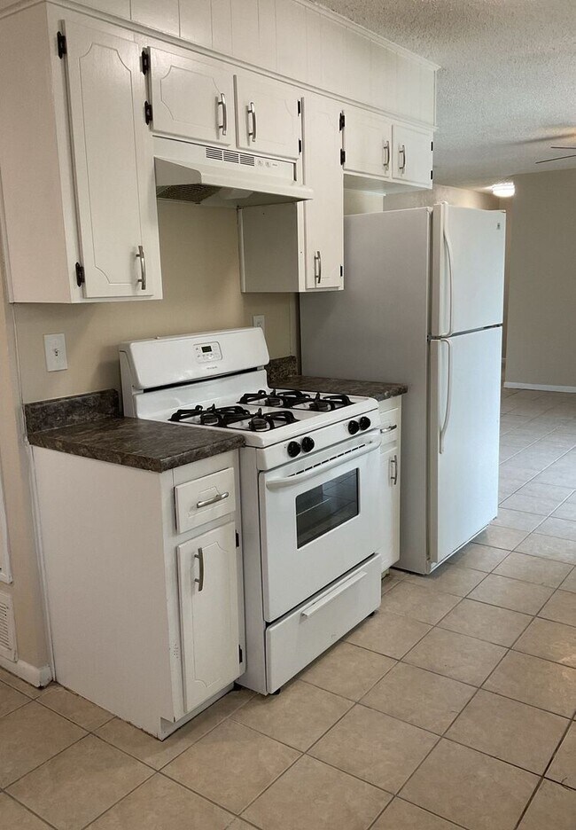2203 Wheeler Cir Killeen, TX 76549 photo 2