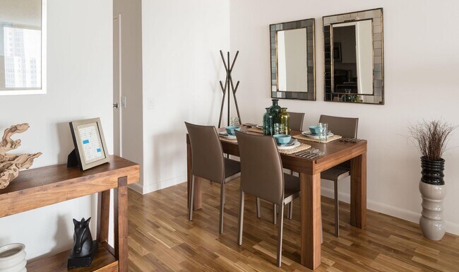 375 S End Ave New York, NY 10280 photo 4