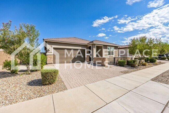 17528 W Desert Bloom St photo 2
