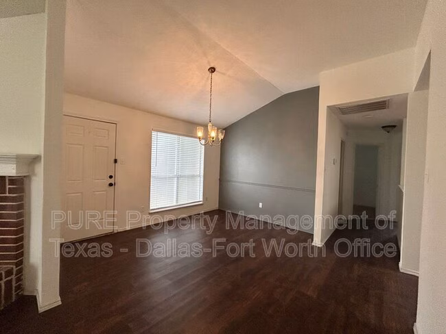 5945 Ravenya St Fort Worth, TX 76179 photo 3