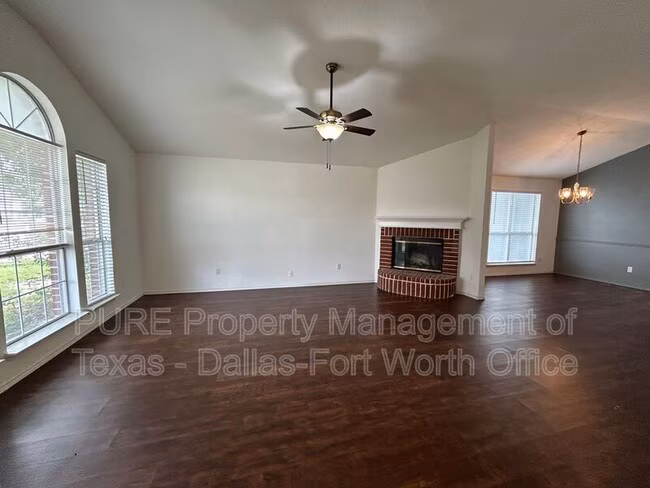 5945 Ravenya St Fort Worth, TX 76179 photo 2