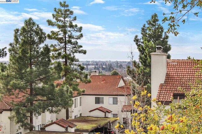 21103 Gary Drive, Castro Valley, CA 94546 photo 2