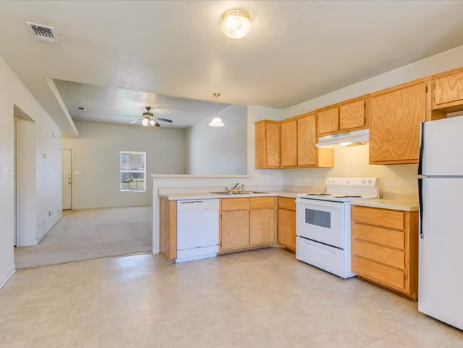 3805 El Paso Dr Killeen, TX 76549 photo 5
