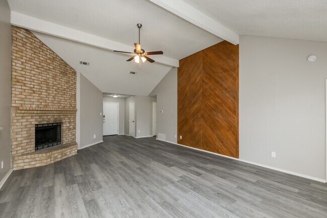 8221 Cloverglen Ln Fort Worth, TX 76123 photo 5