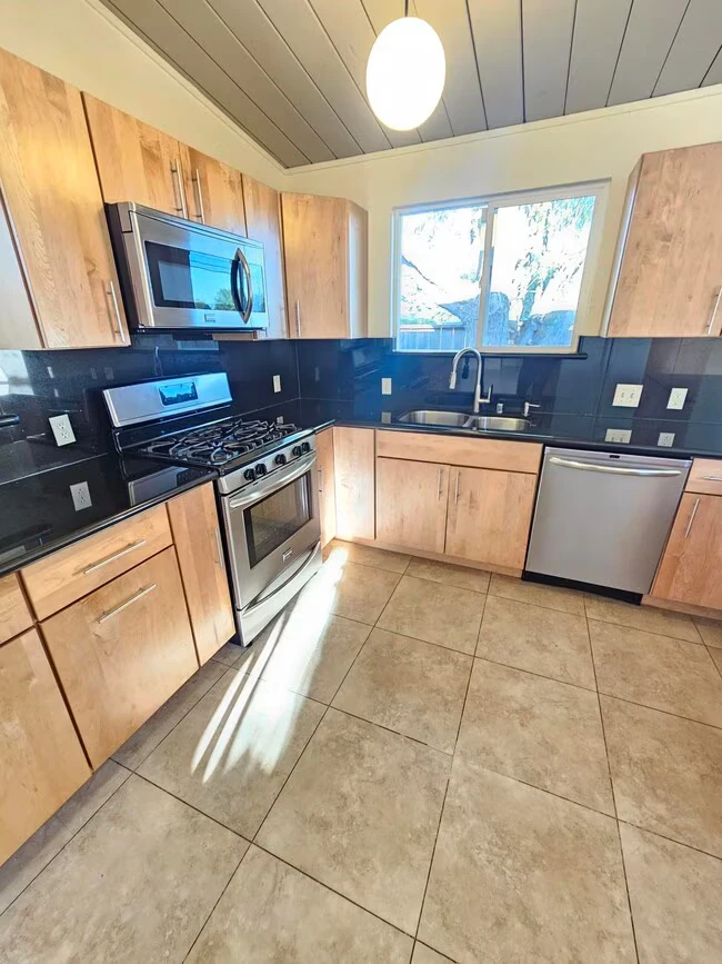 4100 Wilson Ln Concord, CA 94521 photo 4