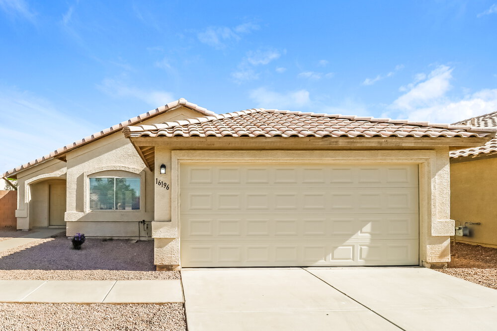 16196 W Mesquite Dr photo 2
