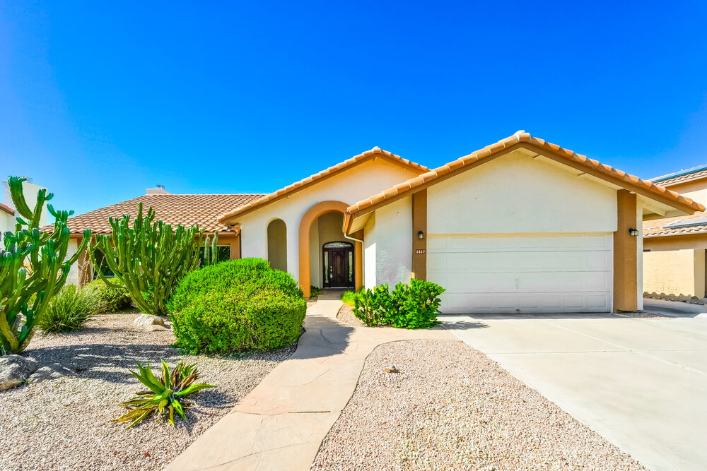 1517 W Antiqua Dr Gilbert, AZ 85233 photo 3