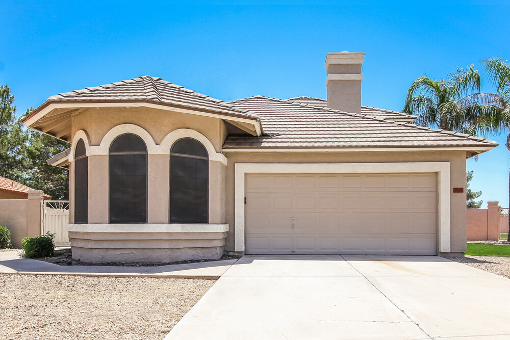 7041 W McRae Way Glendale, AZ 85308 photo 2