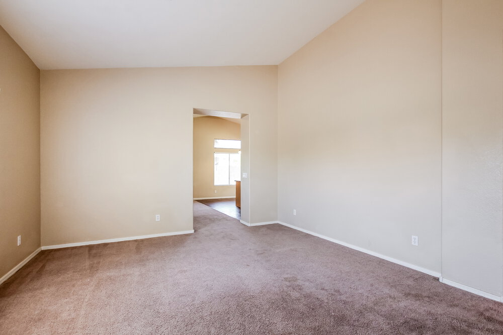 13425 W Gelding Dr photo 4