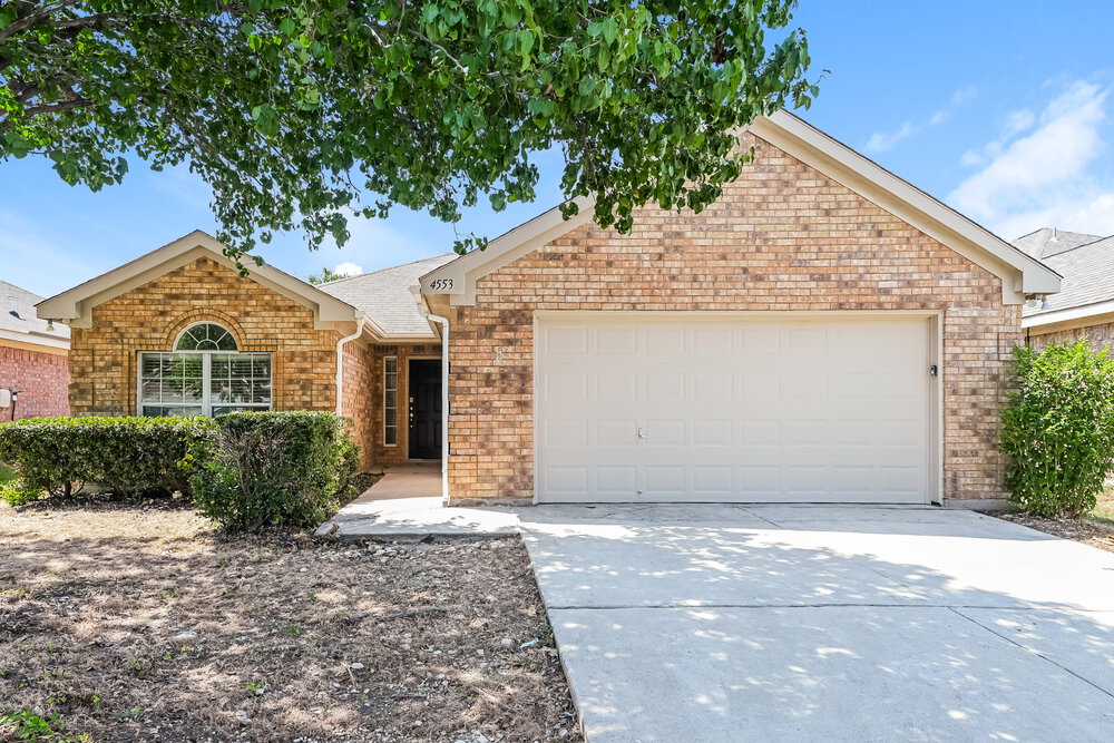 4553 Wheatland Drive, Fort Worth, TX 76179 photo 2