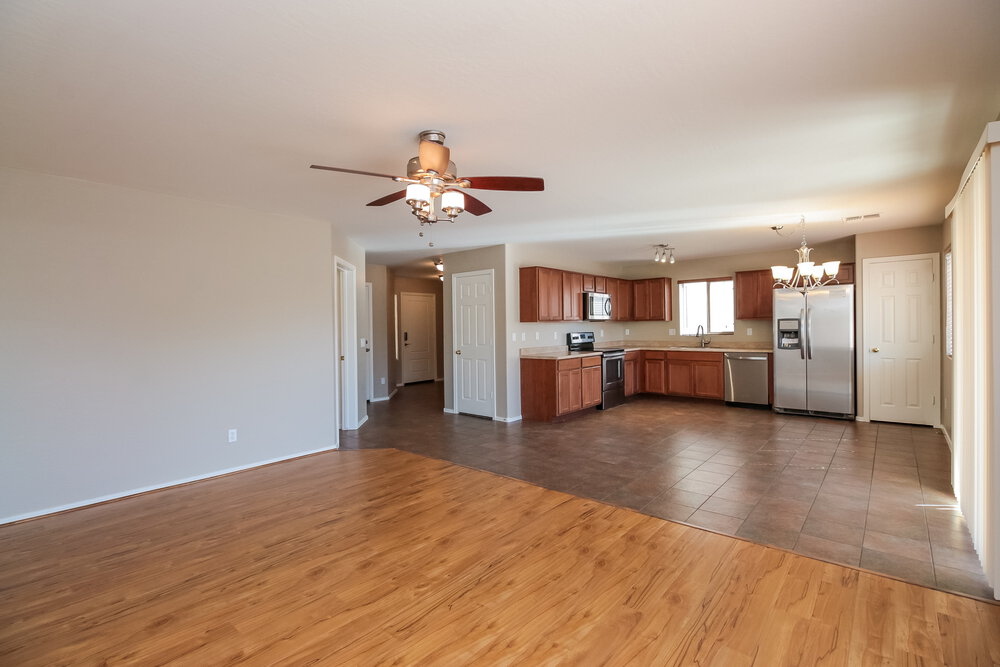 3855 W Belle Ave photo 2