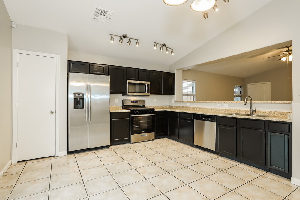 12621 W Bloomfield Rd photo 5