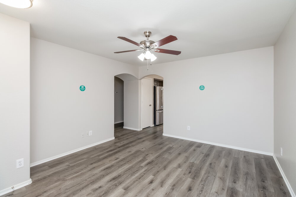 11834 W Sunnyside Dr photo 4