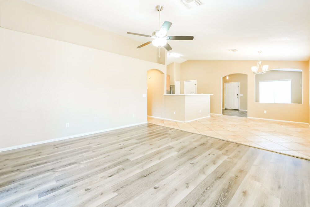 803 S Chatsworth Street photo 4