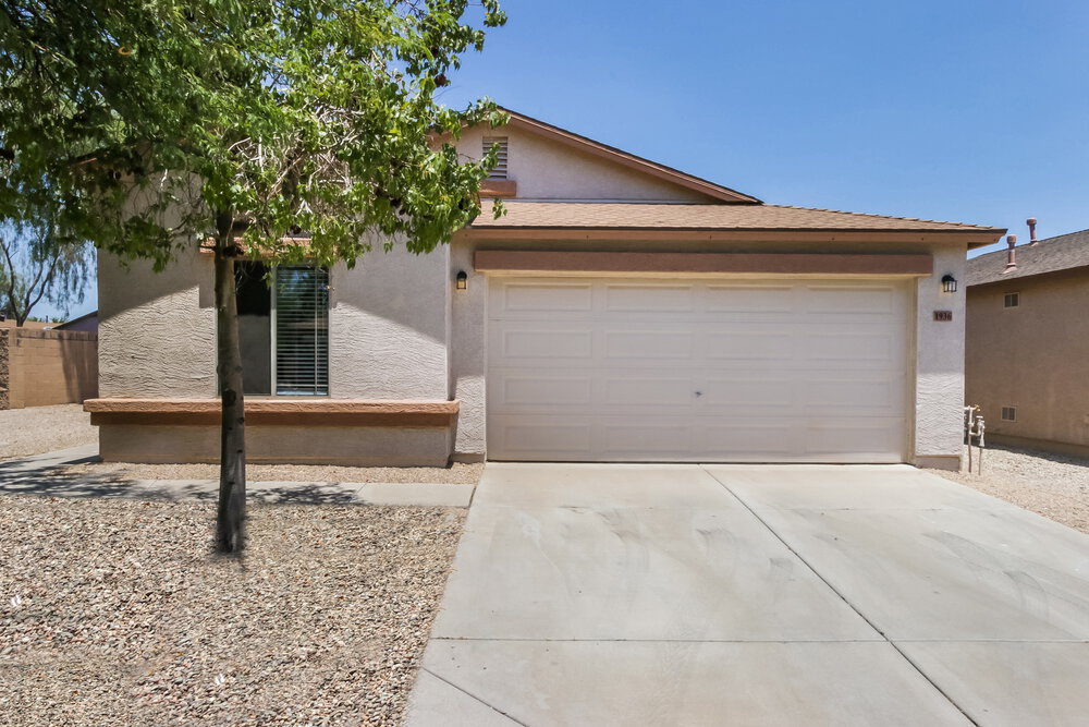 1936 E Dust Devil Dr San Tan Valley, AZ 85143 photo 3