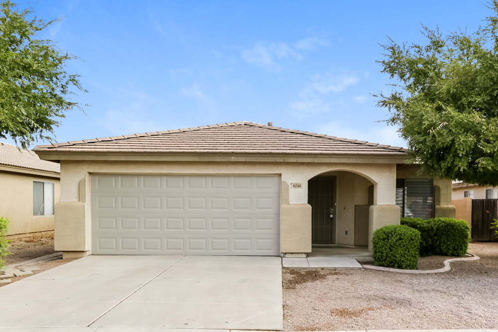 6044 W Odeum Ln photo 3