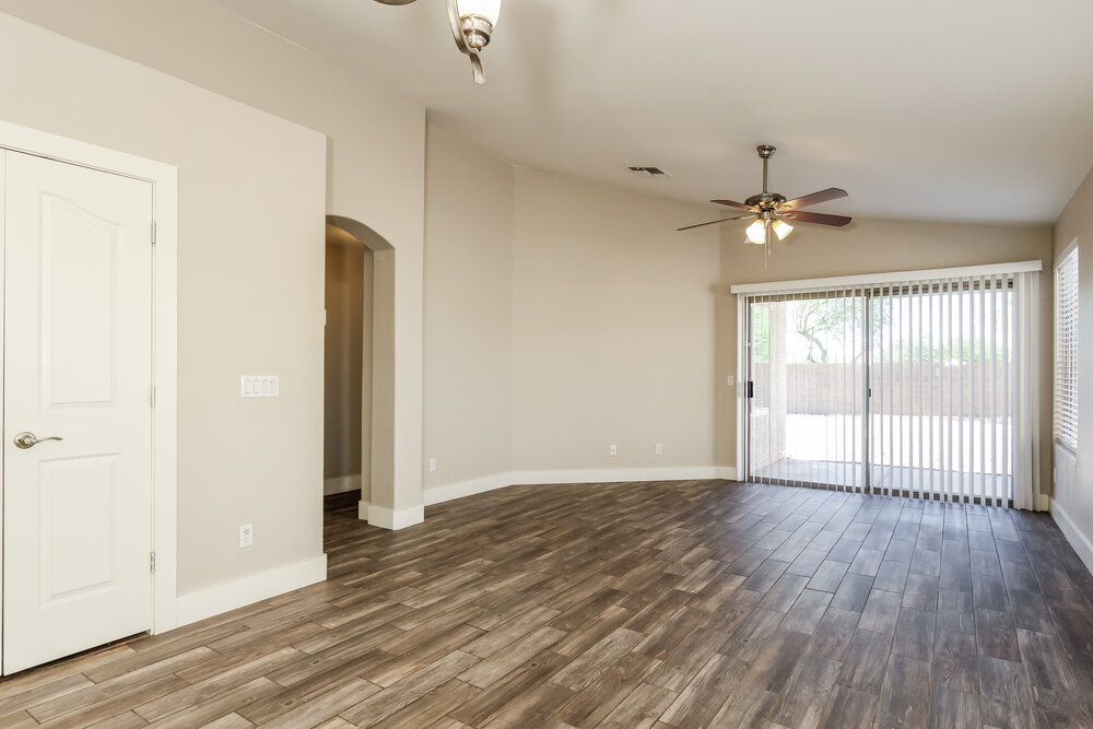 25832 N 66th Dr photo 5