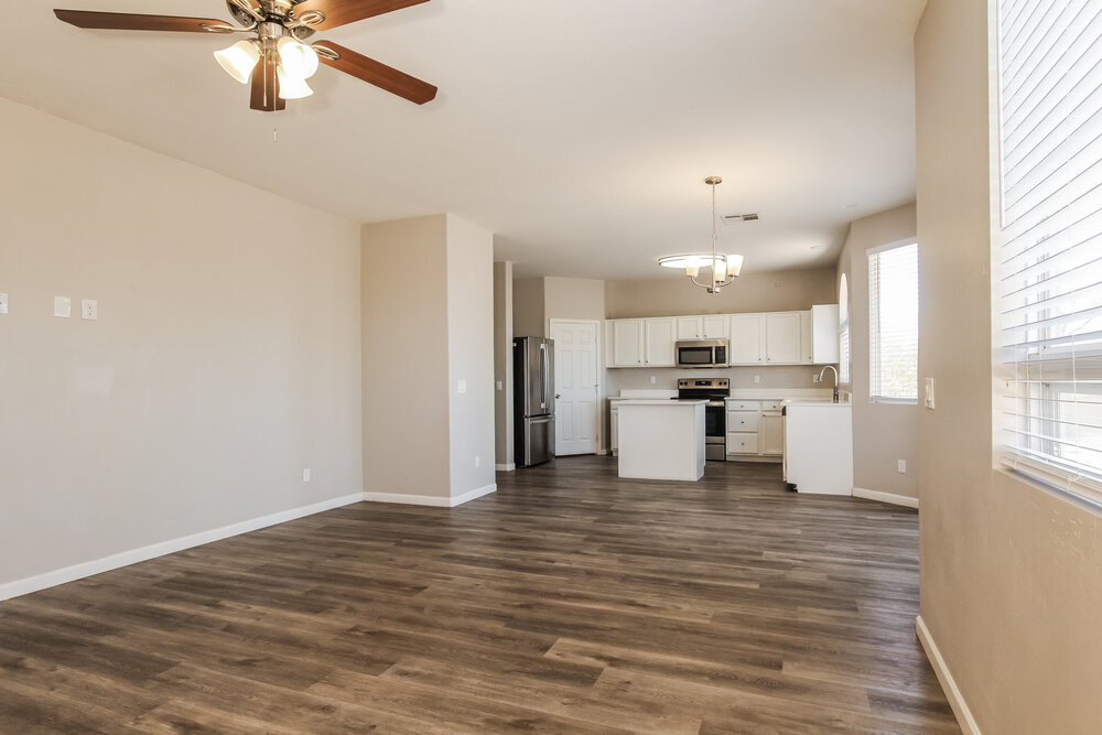 2526 S 90th Glen photo 5