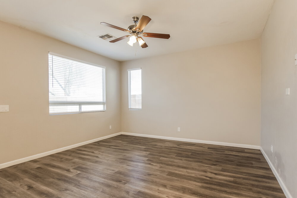 2526 S 90th Glen photo 4