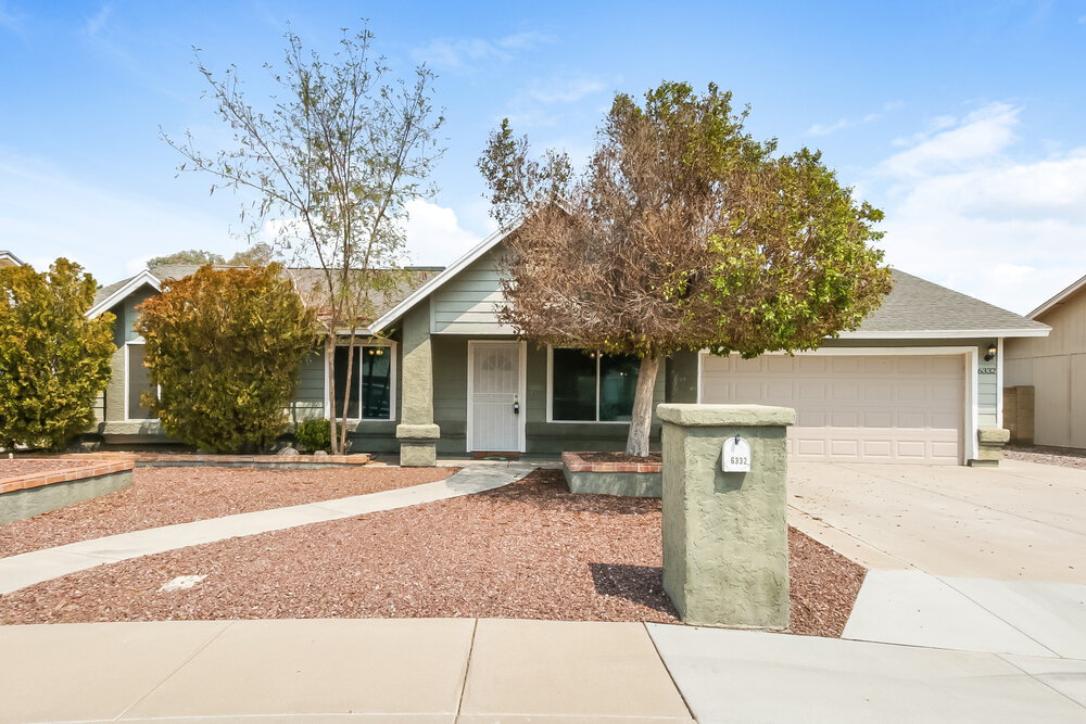 6332 W Laredo St photo 2