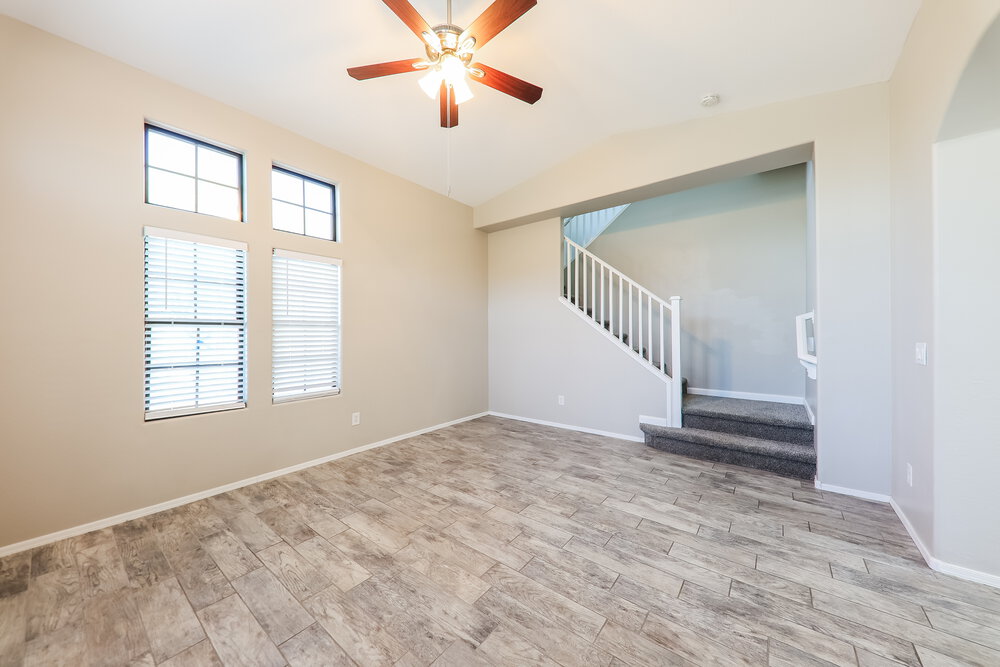 2432 W Dusty Wren Dr photo 4
